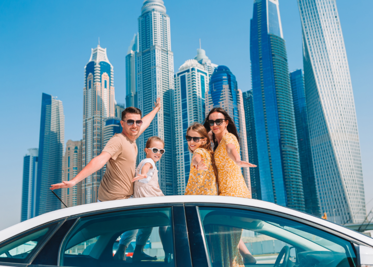 Exploring Dubai in Style: The Ultimate Guide to Luxury Limousine Tours and Sightseeing